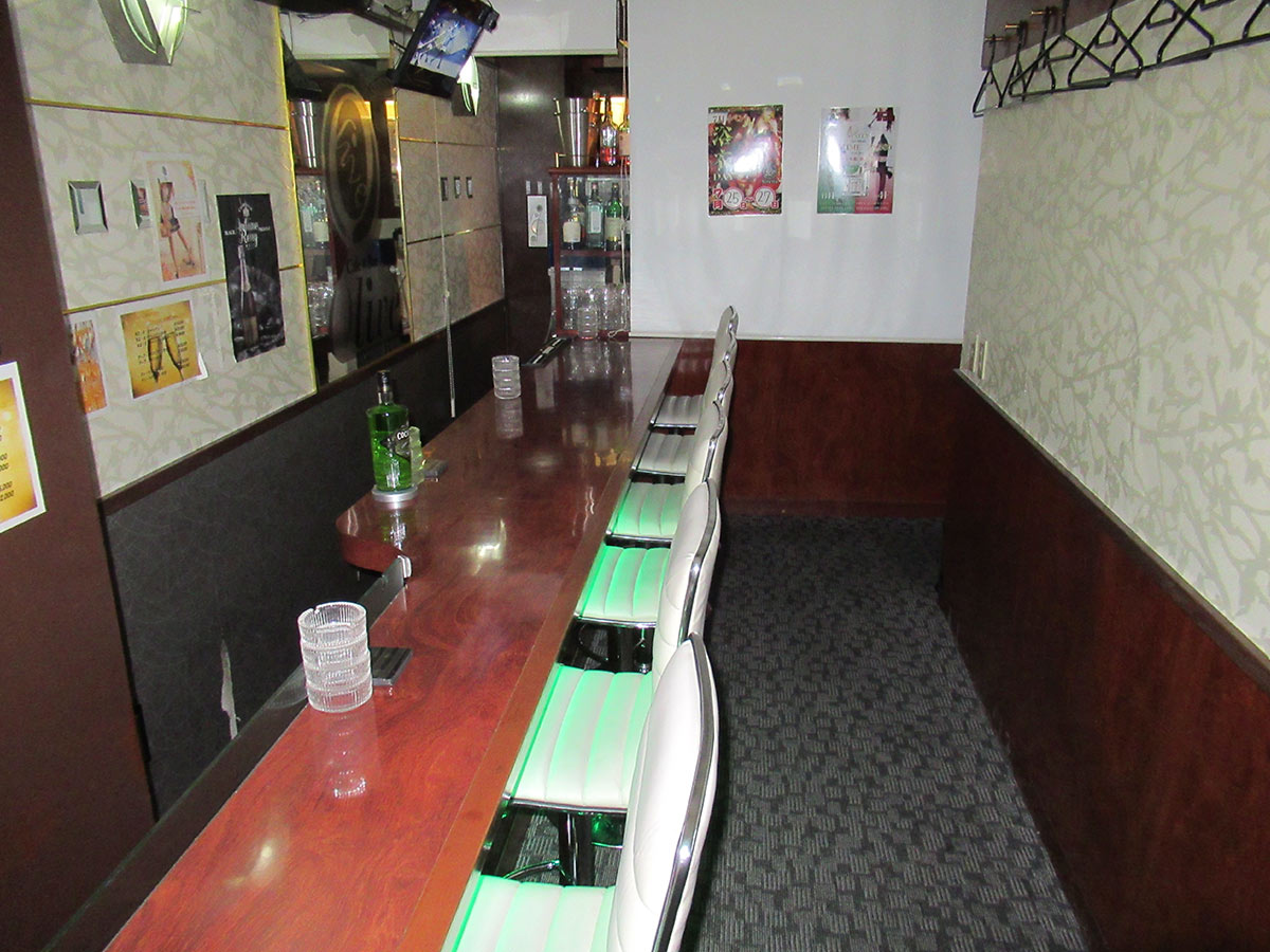 オリーブ【cafe&bar olive】(上野)の店内写真
