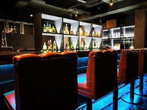 Girl's Bar B&W 仲町通り店