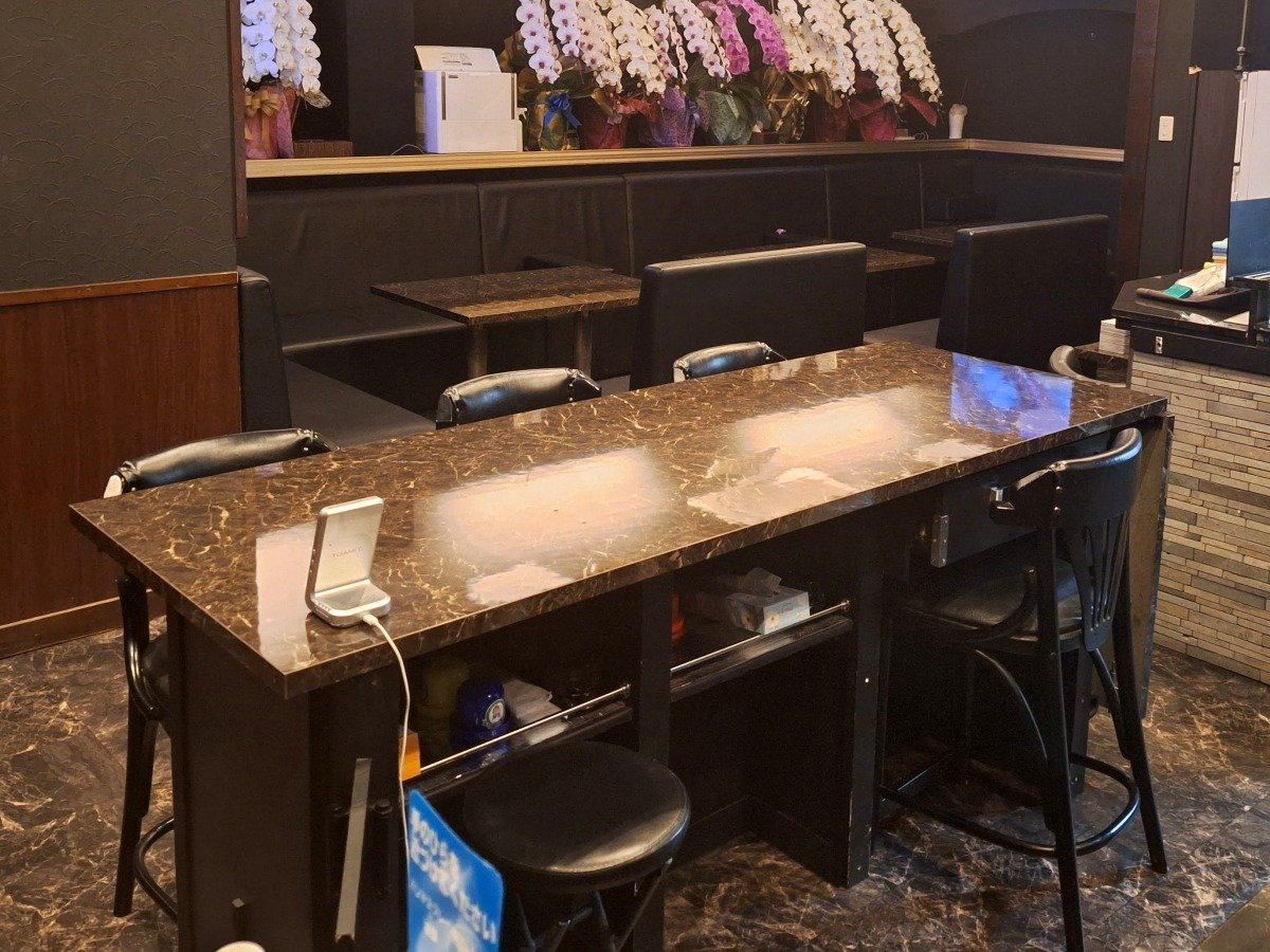 アイヴィー【Bar Lounge Ivy】(南越谷)の店内写真