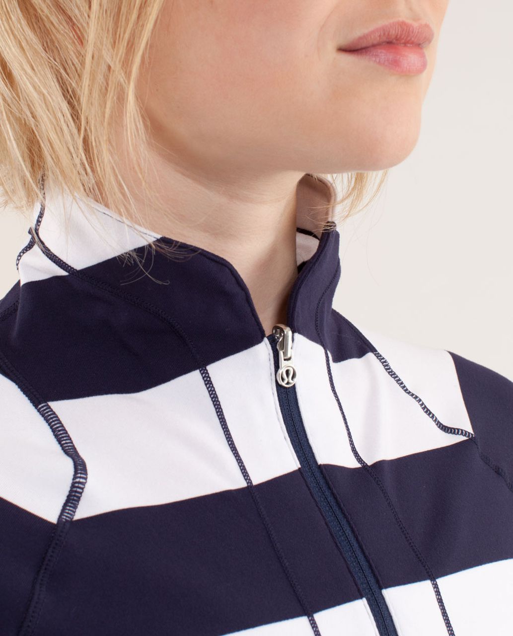 Lululemon Run:  Switch Back 1/2 Zip - Wide Bold Stripe White Deep Indigo /  Deep Indigo