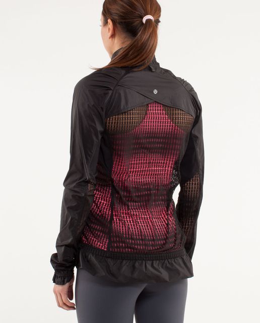 lululemon run wild flash jacket - size 8 – good market thrift store