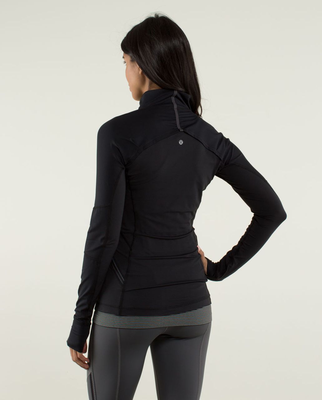 Lululemon Run Wild Jacket Womens Wind Water Resistant Size 8 Long Sleeves  Black