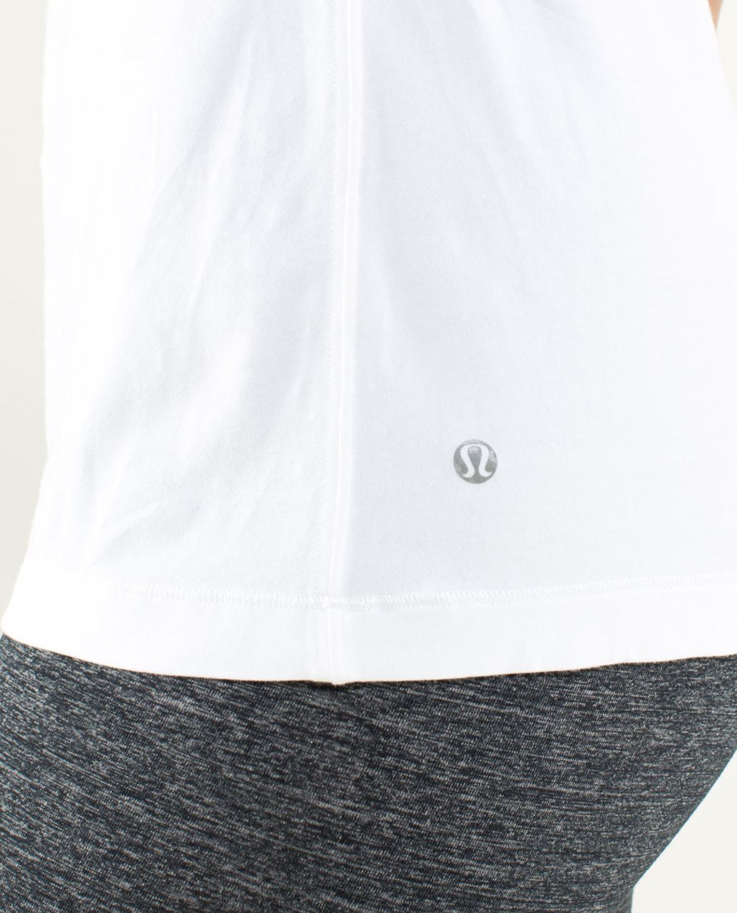 Lululemon Every Yogi Tee (First Release) - White