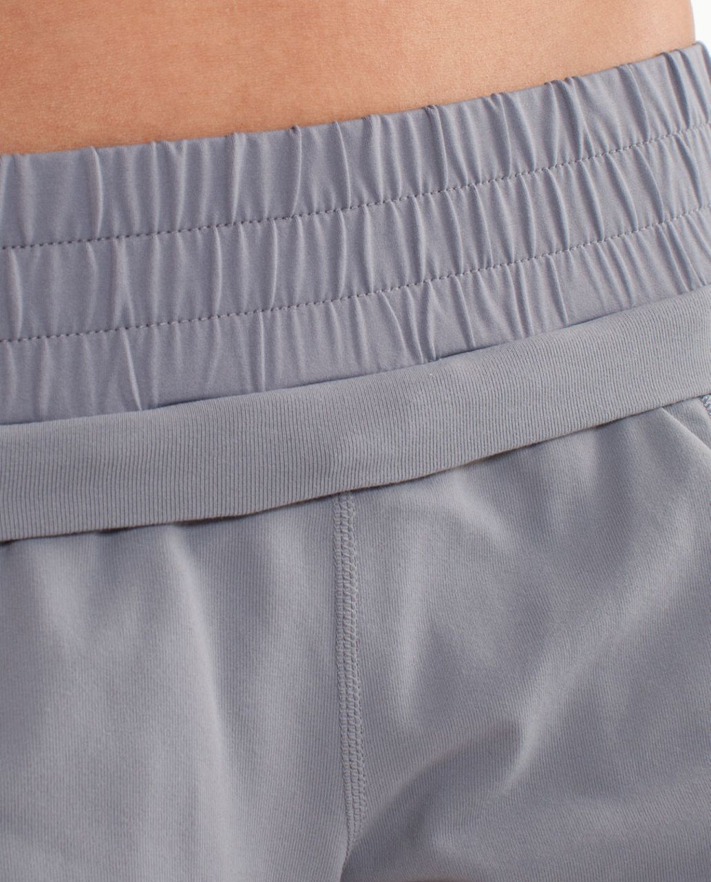 Lululemon Strength and Tone Short - Fossil