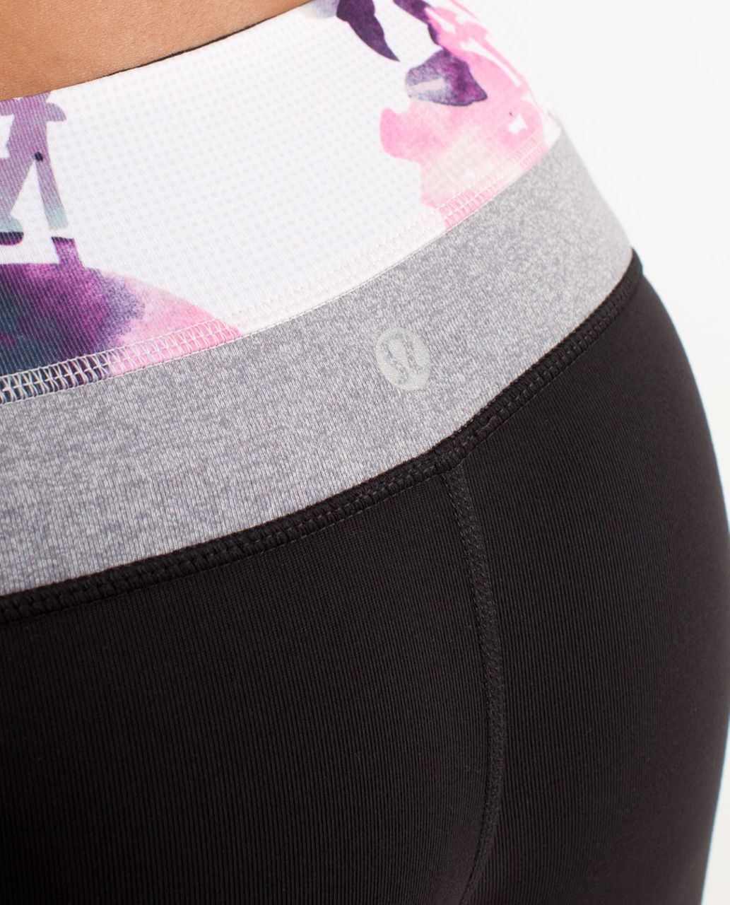 Lululemon Reverse Groove Short (Tall) - Black /  Blurred Blossoms White  /  Heathered Fossil