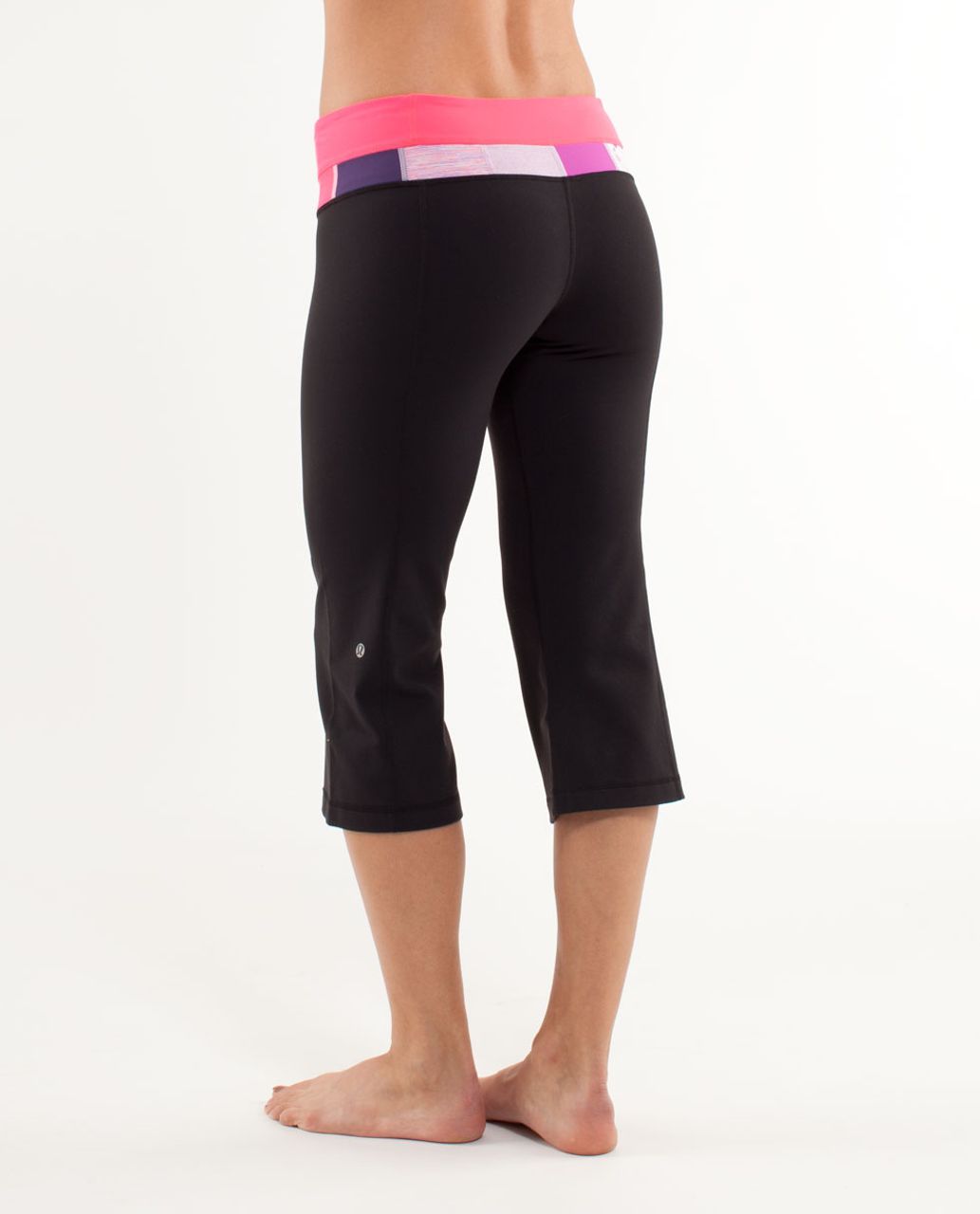 Lululemon Groove Crop - Black /  Flash /  Quilting Spring 10