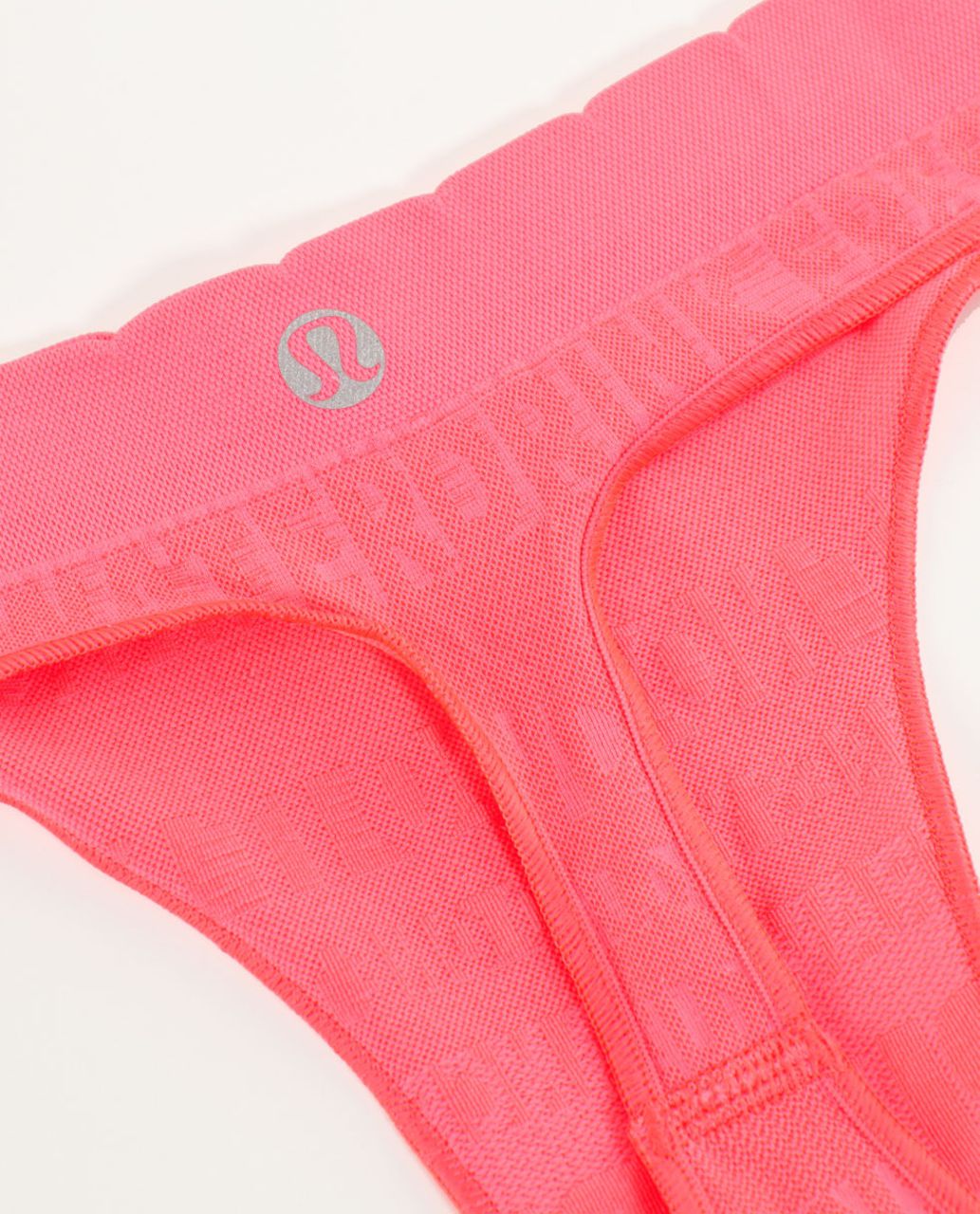 Lululemon Premium Technithong - Flash