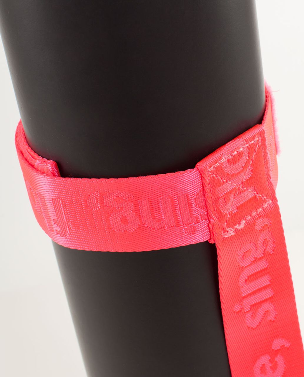 Lululemon No-Brainer Mat Strap - Flash