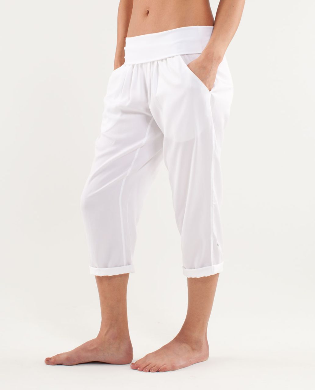 Lululemon Post Power Crop - White