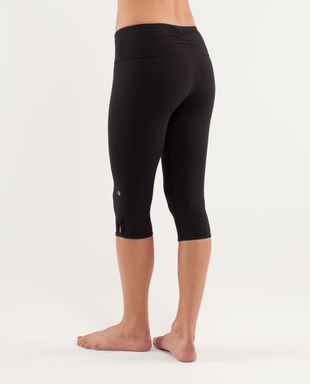 Lululemon Dhanurasana Crop - Black