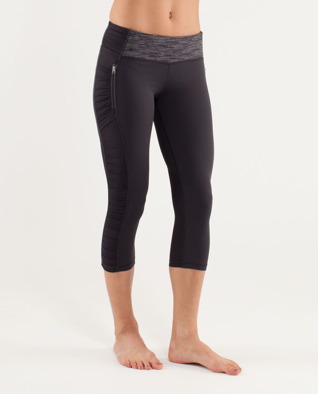 Lululemon Run:  In The Sun Crop - Deep Coal /  Wee Are From Space Black Combo