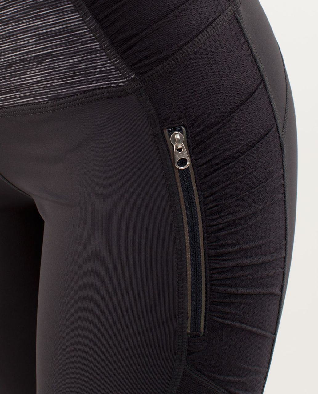 Lululemon Run:  In The Sun Crop - Deep Coal /  Wee Are From Space Black Combo