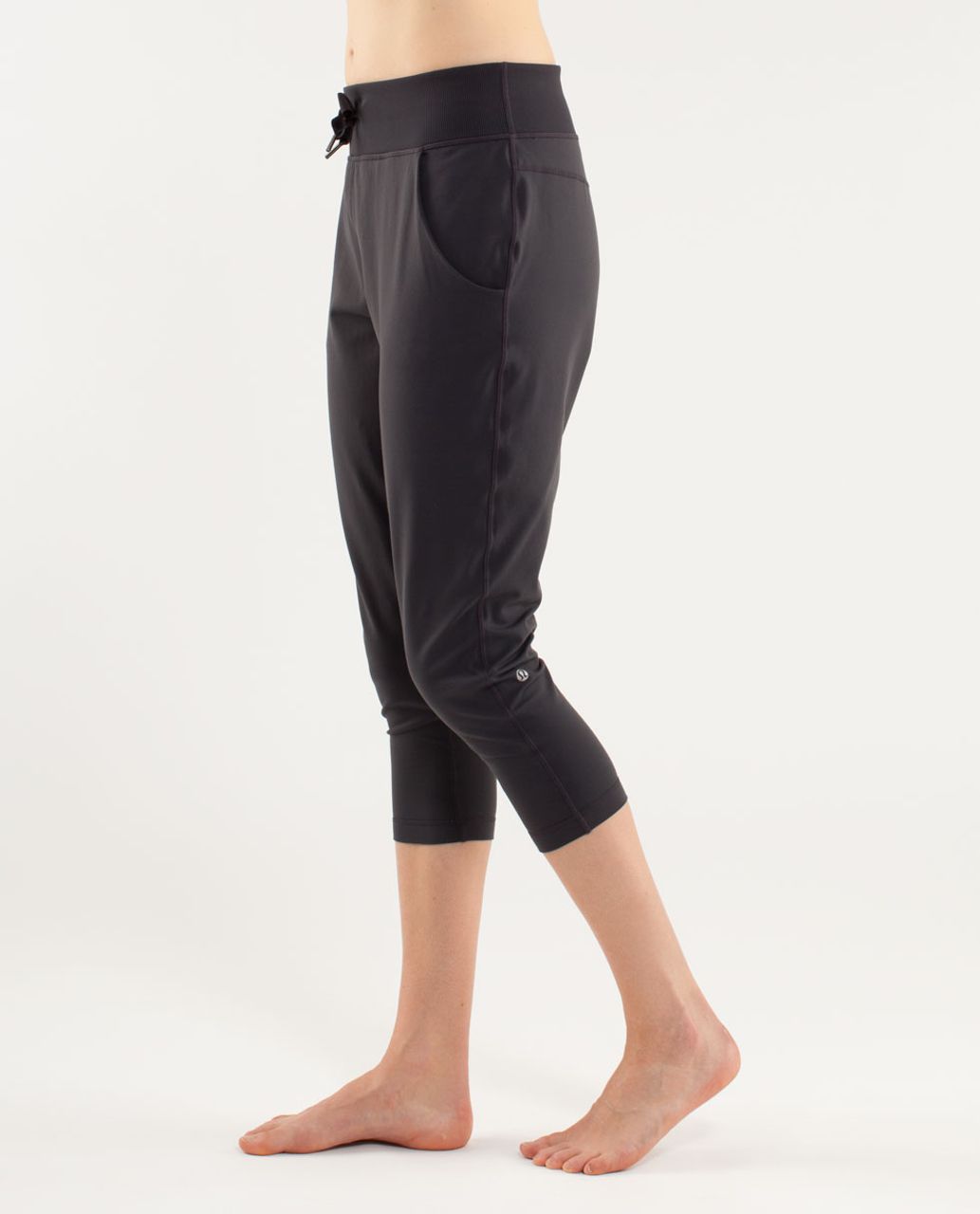 Lululemon Free Fall Crop - Deep Coal