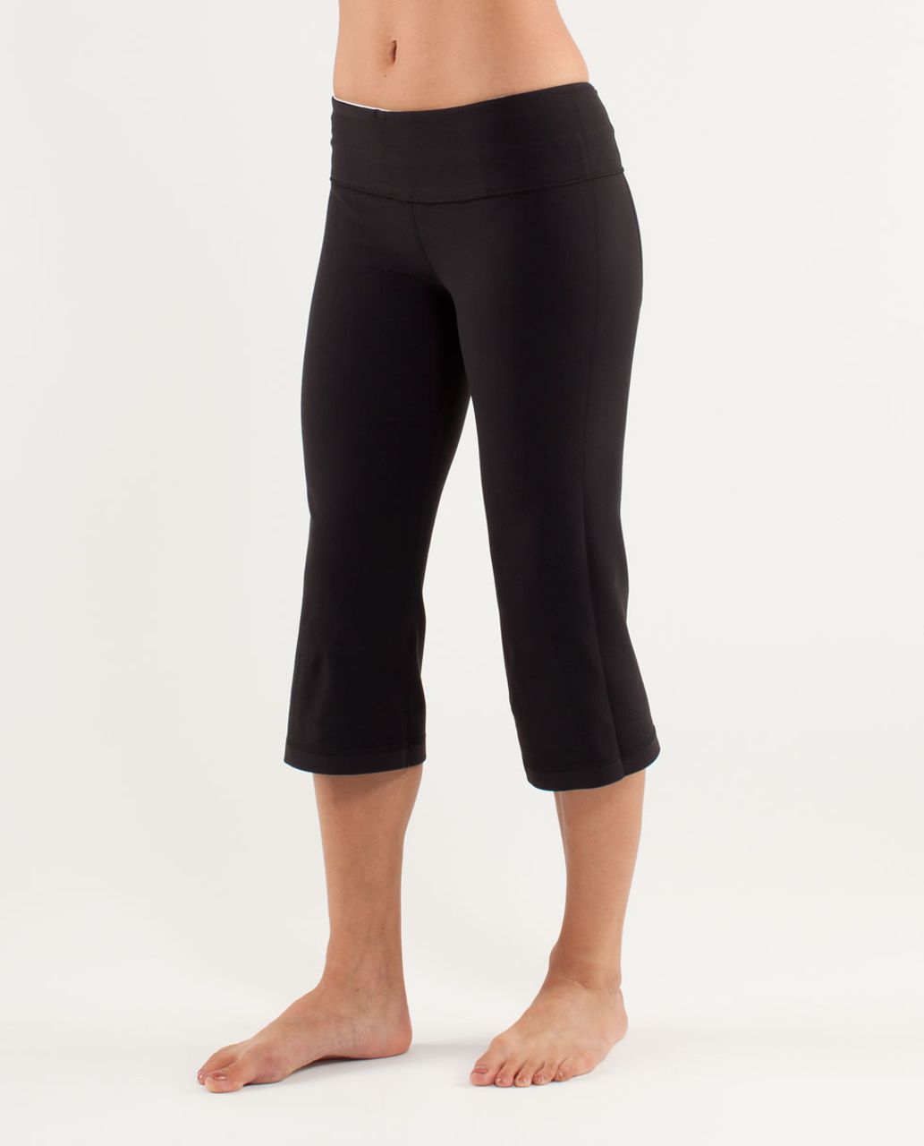 Lululemon Groove Crop - Black /  White /  Quilting Spring 11