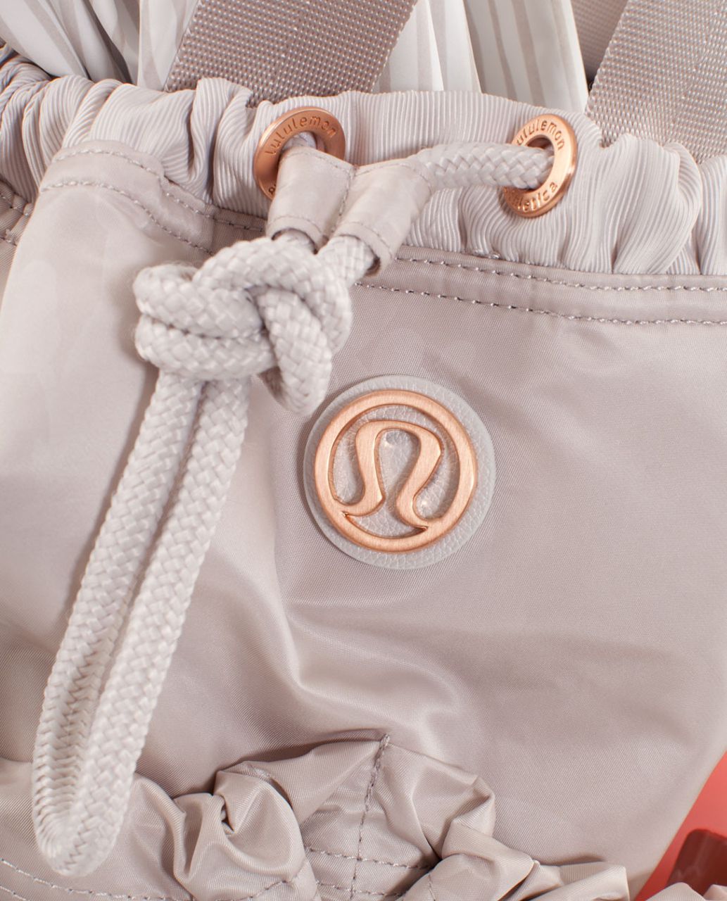 Lululemon Bliss Bag - Bold Blossoms Embossed Dune