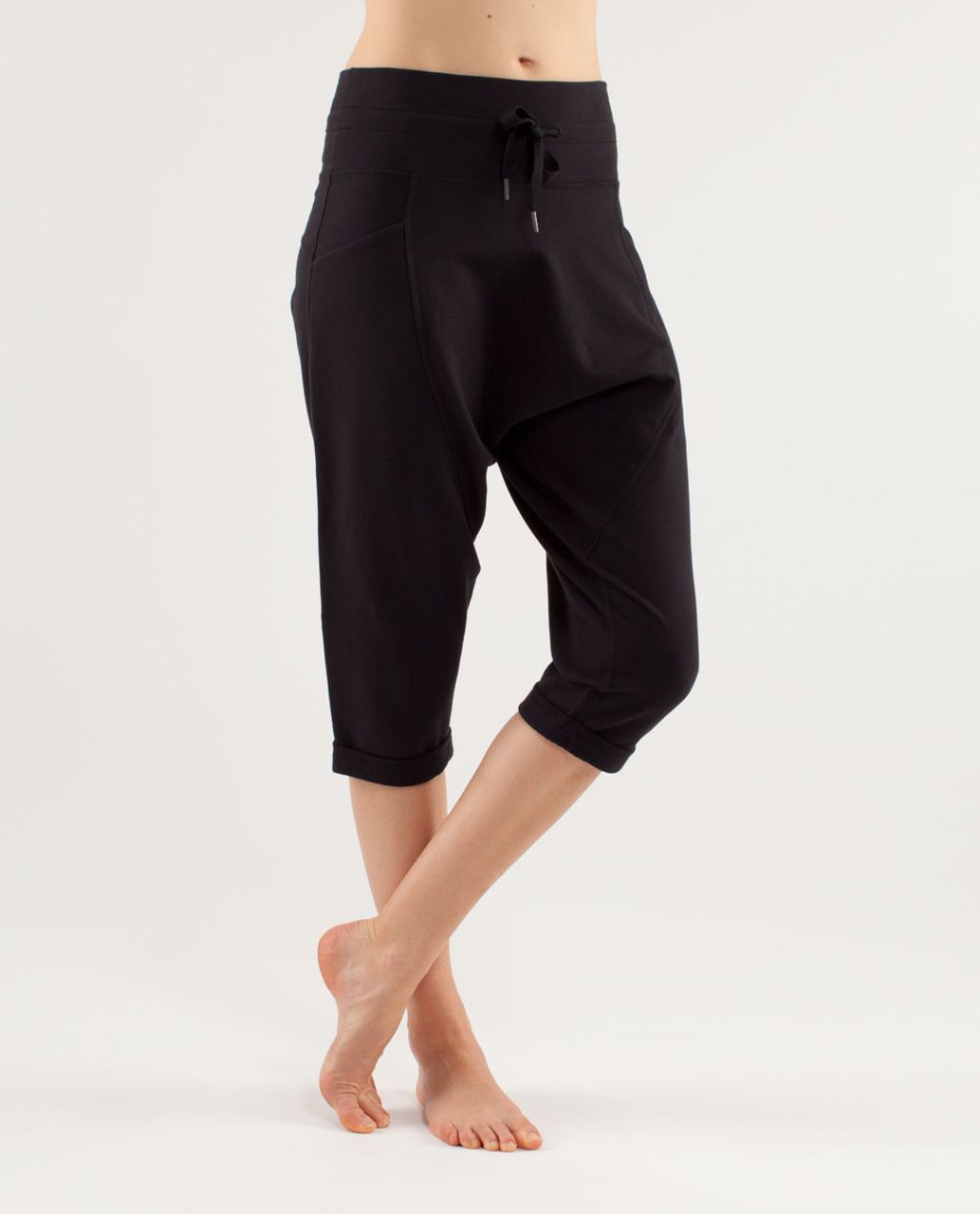 Lululemon Liberty Crop - Black - lulu fanatics