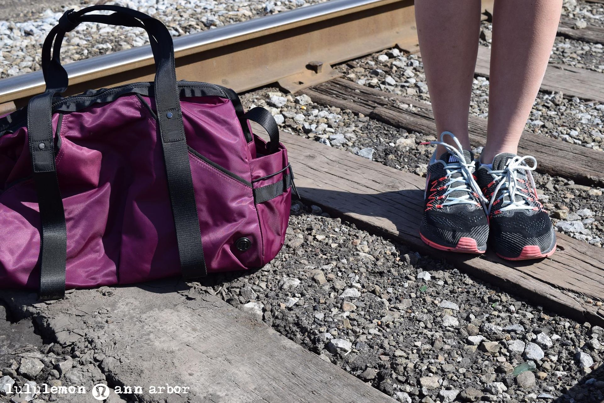 Lululemon Extra Mile Duffel - Red Grape / Black