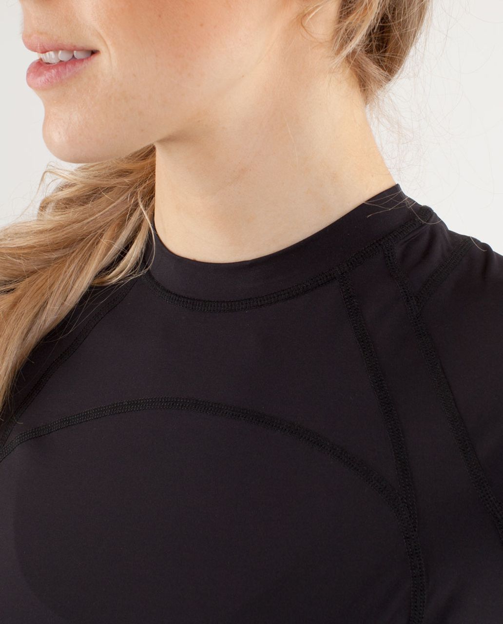 Lululemon 360 Rashguard - Black