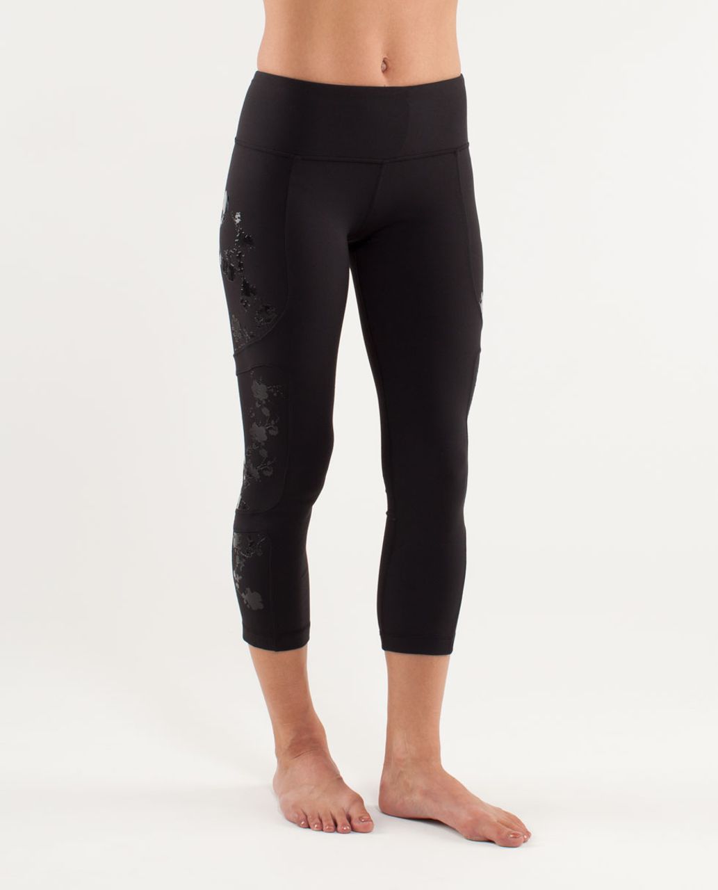 Lululemon Hold Me Close Crop - Black