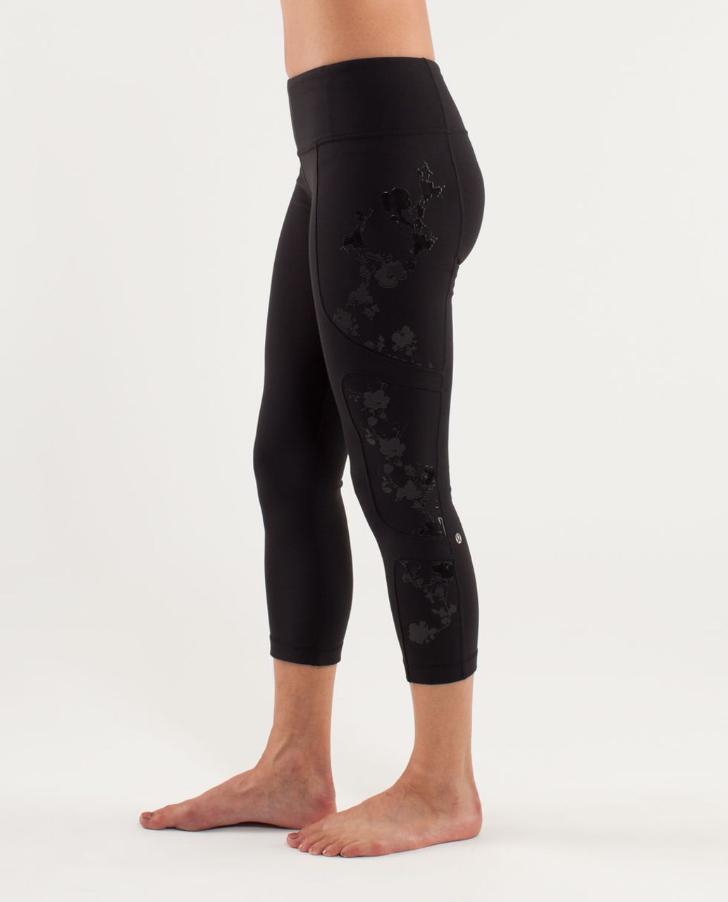 Lululemon Hold Me Close Crop - Black - lulu fanatics