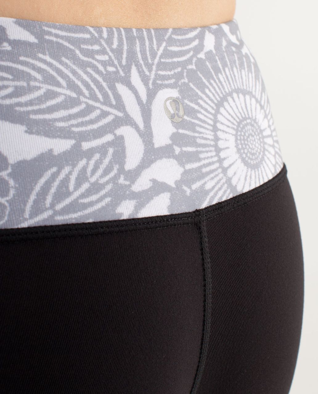 Lululemon Wunder Under Pant - Black /  Beachy Floral White Fossil /  Fossil