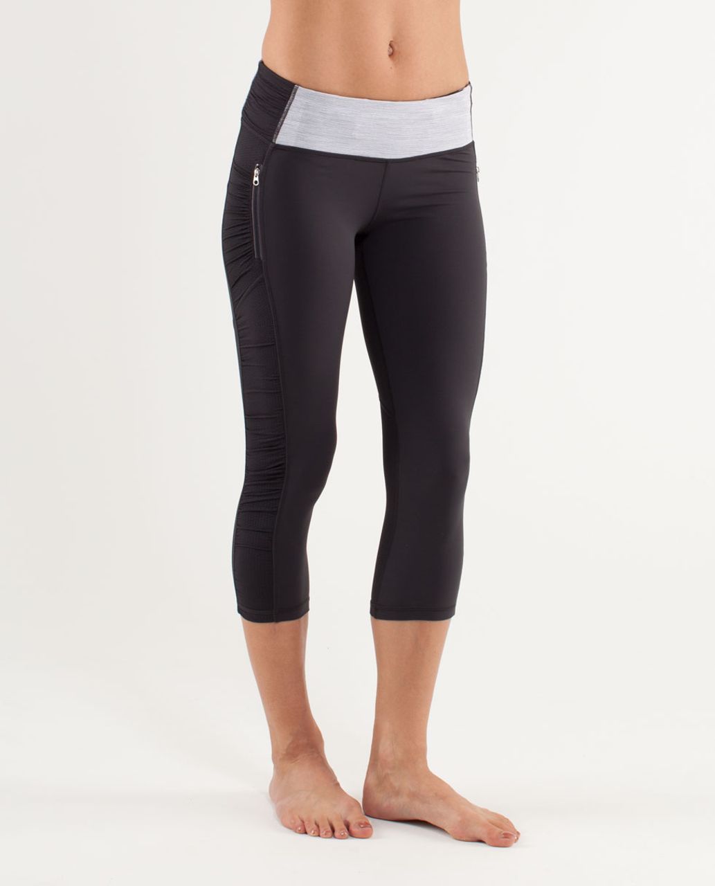 Lululemon Run:  In The Sun Crop - Deep Coal /  Wee Stripe White Heathered Fossil /  Wee Are From Space Black Combo