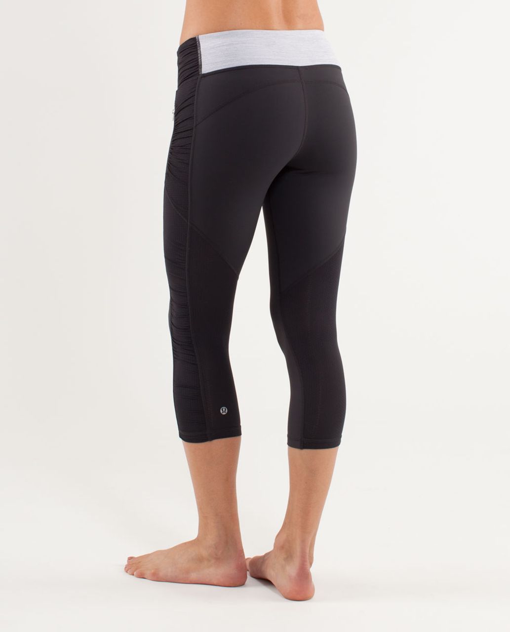 Lululemon Run:  In The Sun Crop - Deep Coal /  Wee Stripe White Heathered Fossil /  Wee Are From Space Black Combo