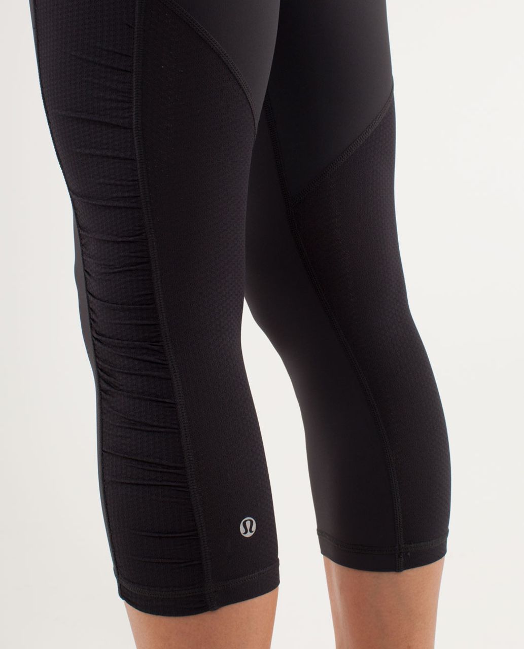 Lululemon Run:  In The Sun Crop - Deep Coal /  Wee Stripe White Heathered Fossil /  Wee Are From Space Black Combo