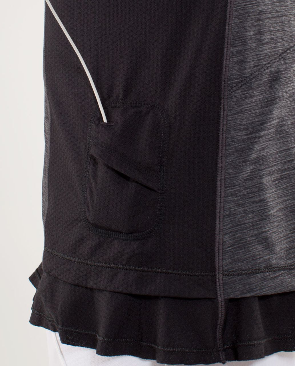 Lululemon Run:  In The Sun Pullover - Black