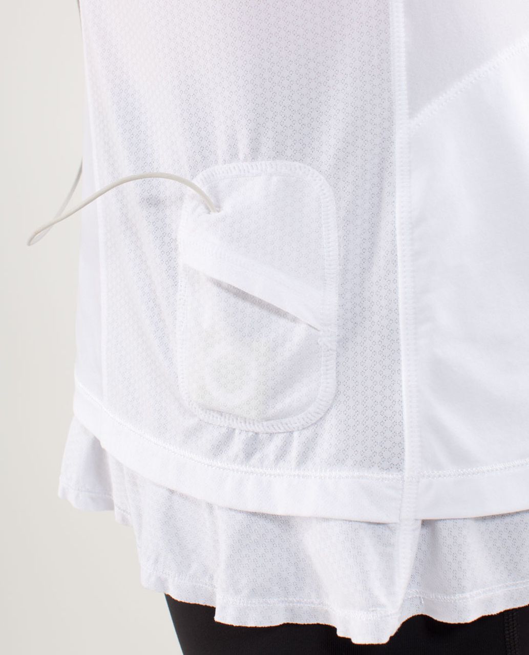 Lululemon Run:  In The Sun Pullover - White