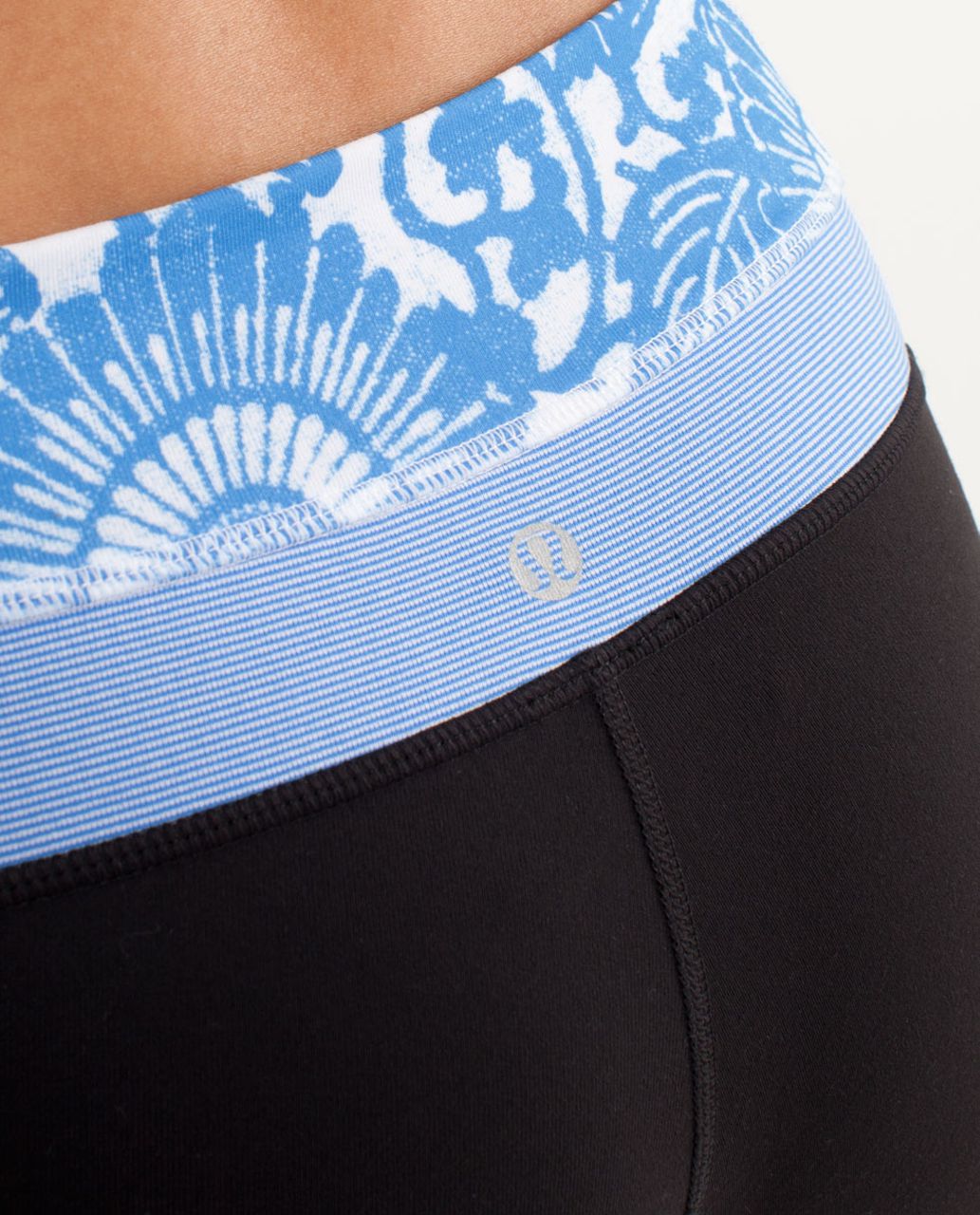 Lululemon Groove Pant (Tall) - Black /  Beachy Floral White Porcelaine /  Wee Stripe White Porcelaine