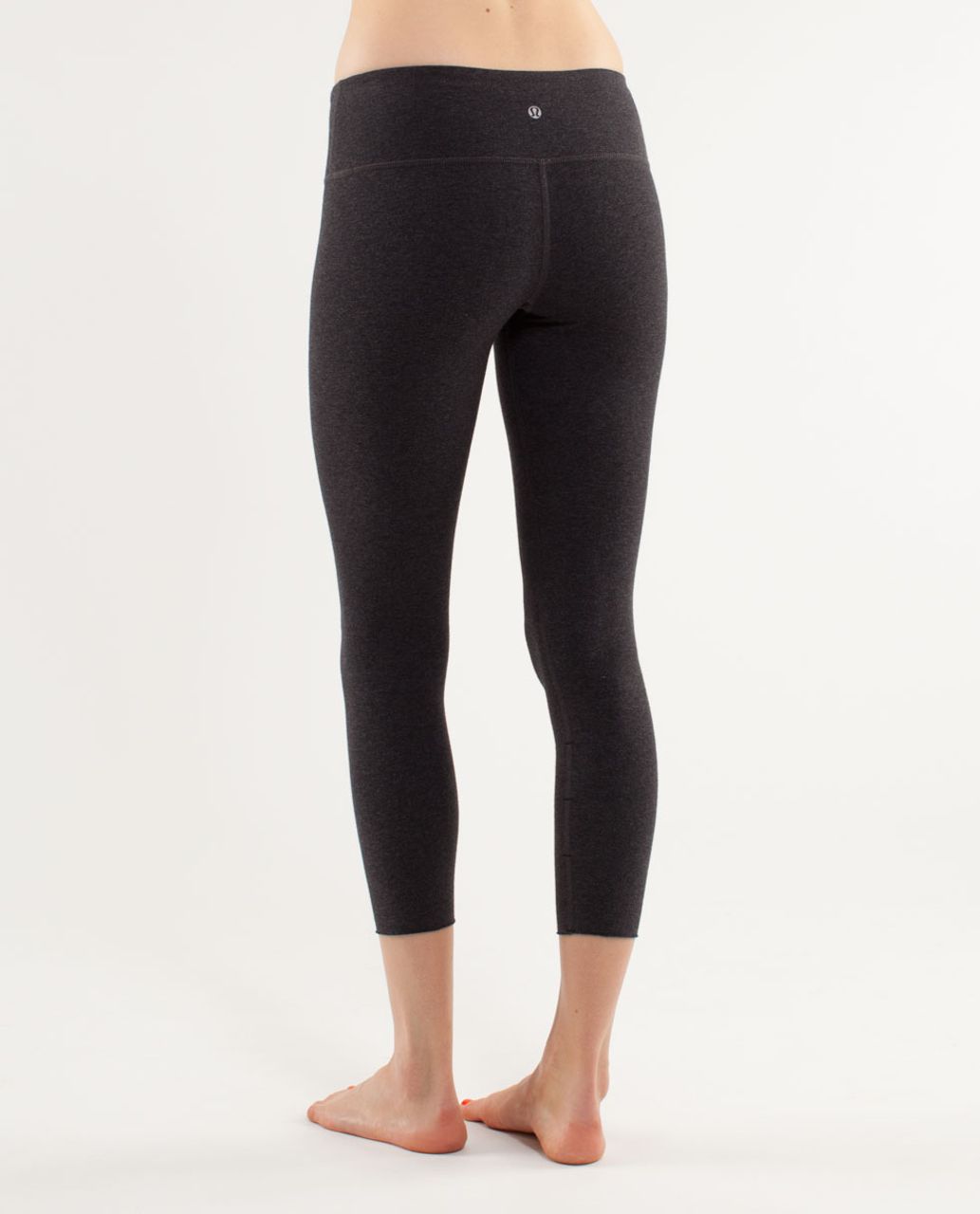 Does Lululemon Offer No Front Seam Leggings? - Playbite