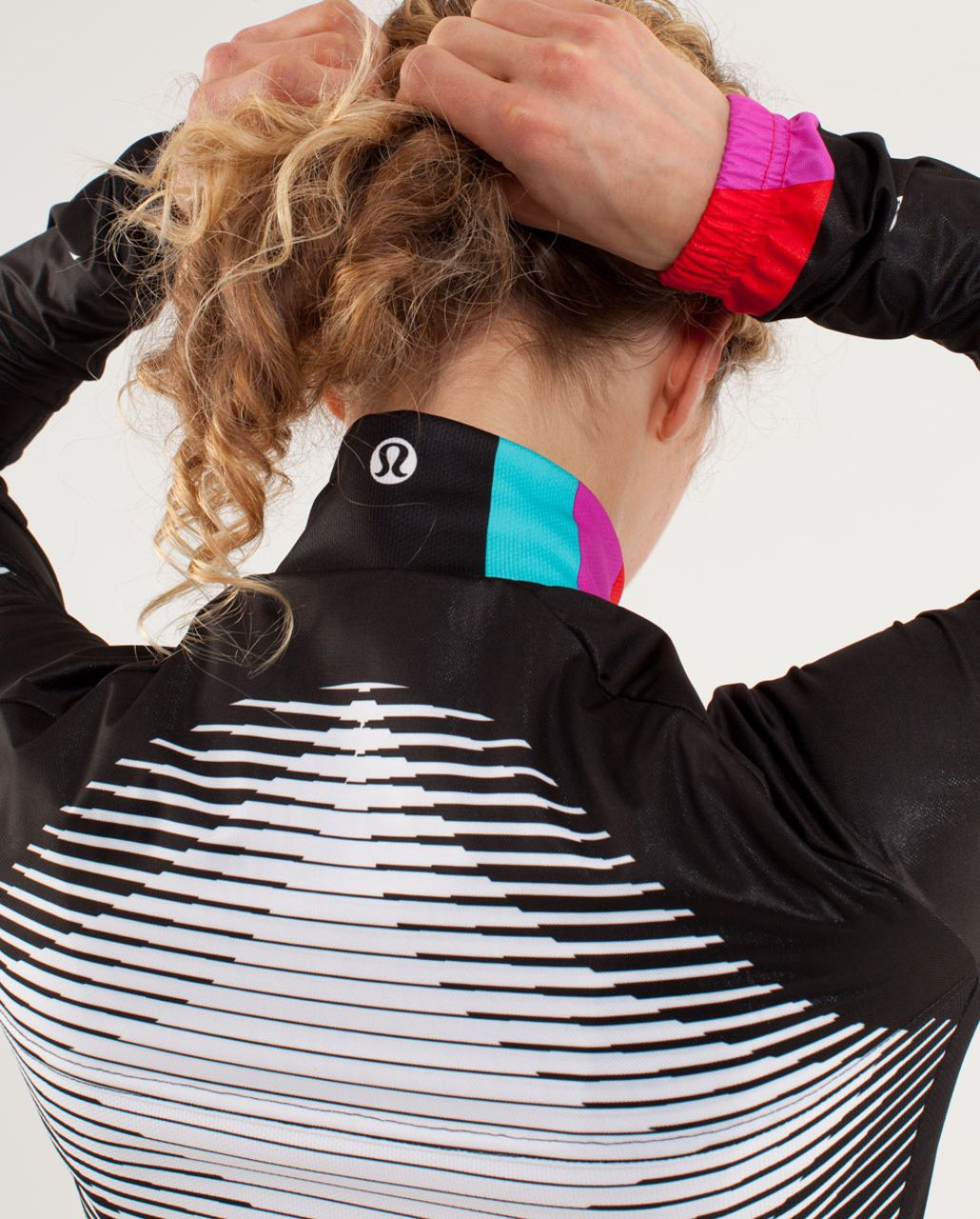 Lululemon Specialized Wind Jacket - Black