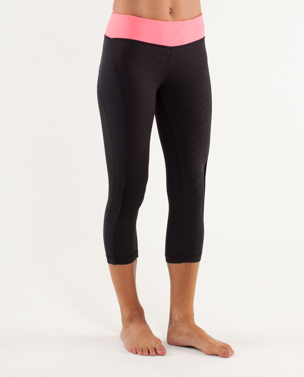 Lululemon Run:  Sun Sprinter Crop - Faded Dot Embossed Black / Flash Light