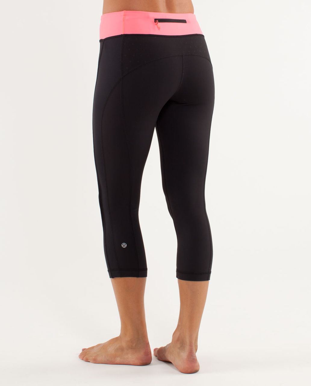 Lululemon Run:  Sun Sprinter Crop - Faded Dot Embossed Black / Flash Light