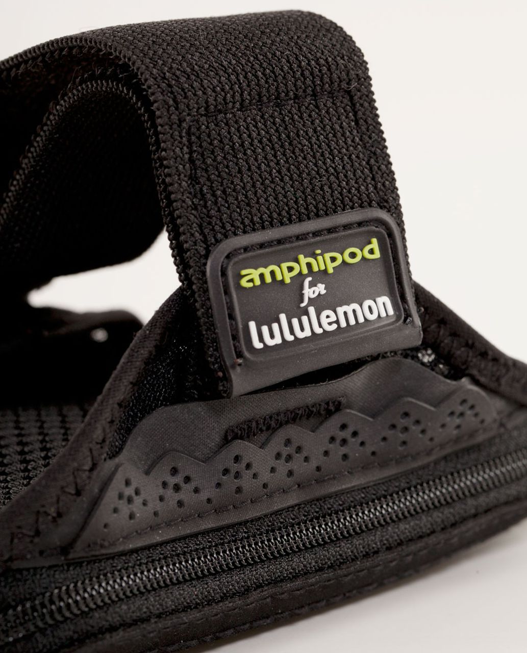 Lululemon Amphipod Armband - Black