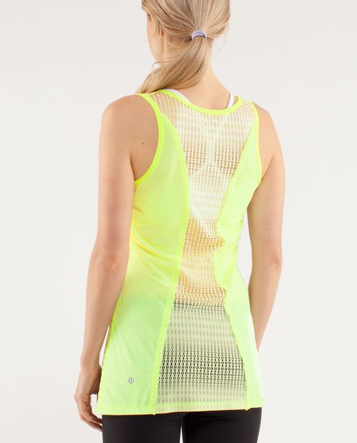 lululemon Run Tie and Fly Tank – lululemon Resale Store