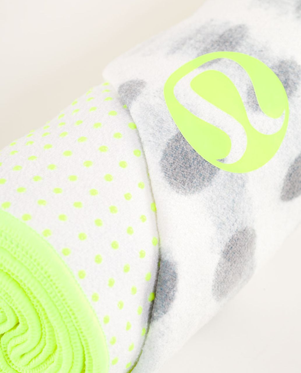 Lululemon Skidless Towel - Seaside Dot White / Fossil / Ray