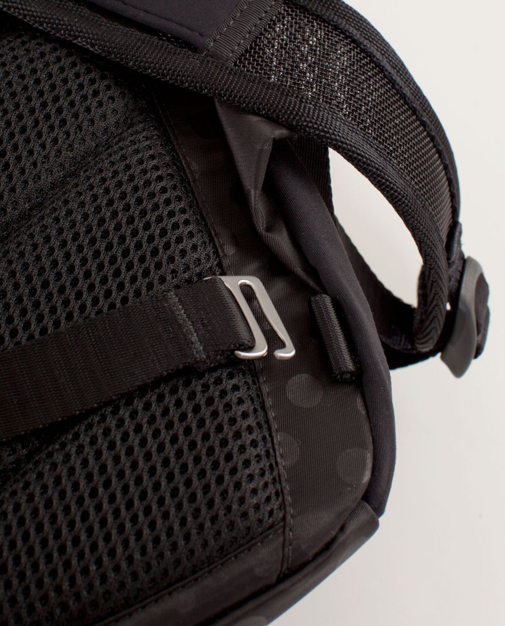 Lululemon Run From Work Backpack - Faded Dot Embossed Black