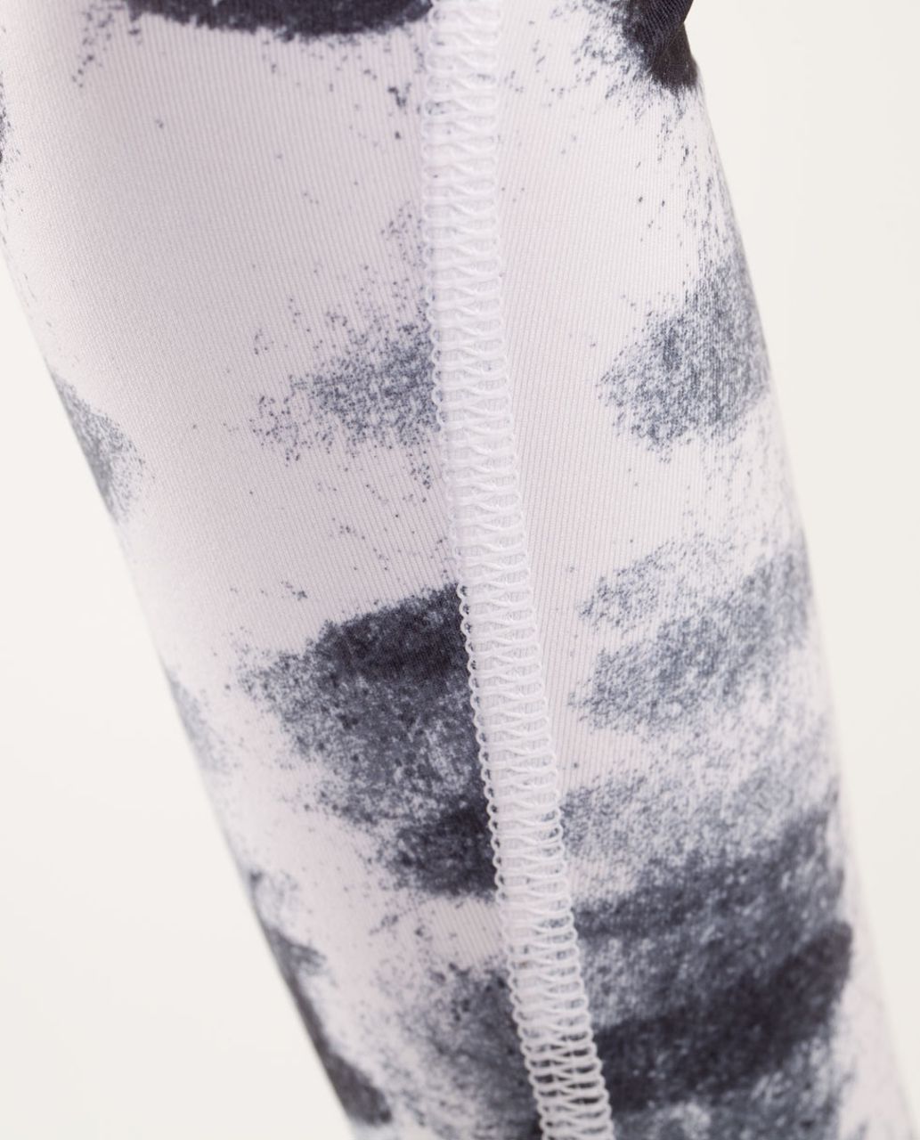 Lululemon Women's Cycling Armwarmers - Seaside Dot White / Black