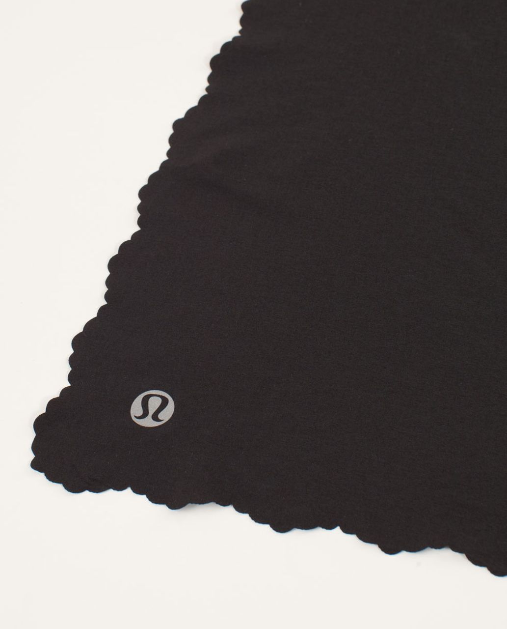 Lululemon Barely There Bandana - Black