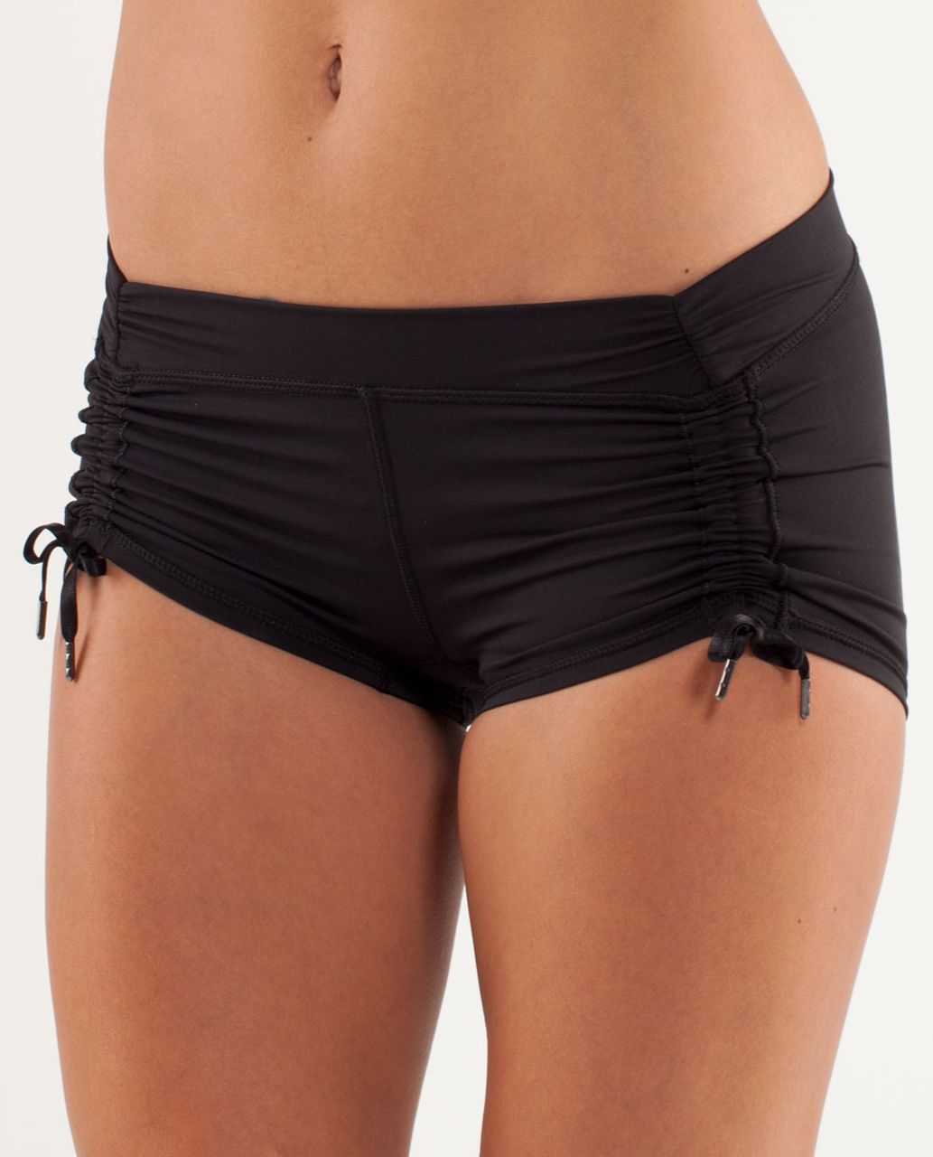 Lululemon Some Like It Hot Short - Black