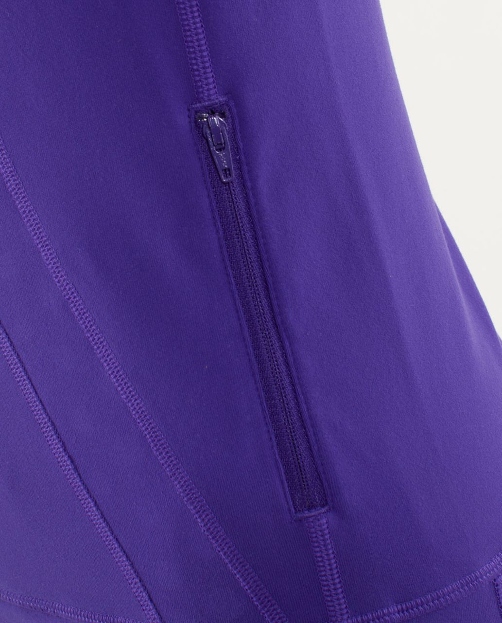 Lululemon In Stride Jacket - Bruised Berry / Faded Dot Embossed Bruised Berry