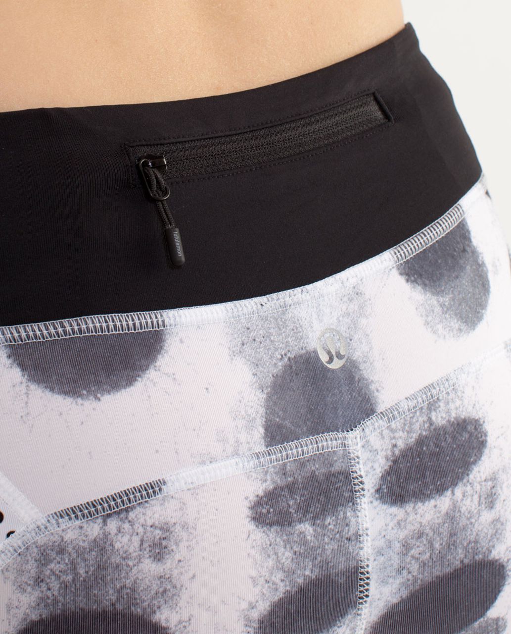 Lululemon Run:  Shorty Short - Seaside Dot White / Black / White / Black