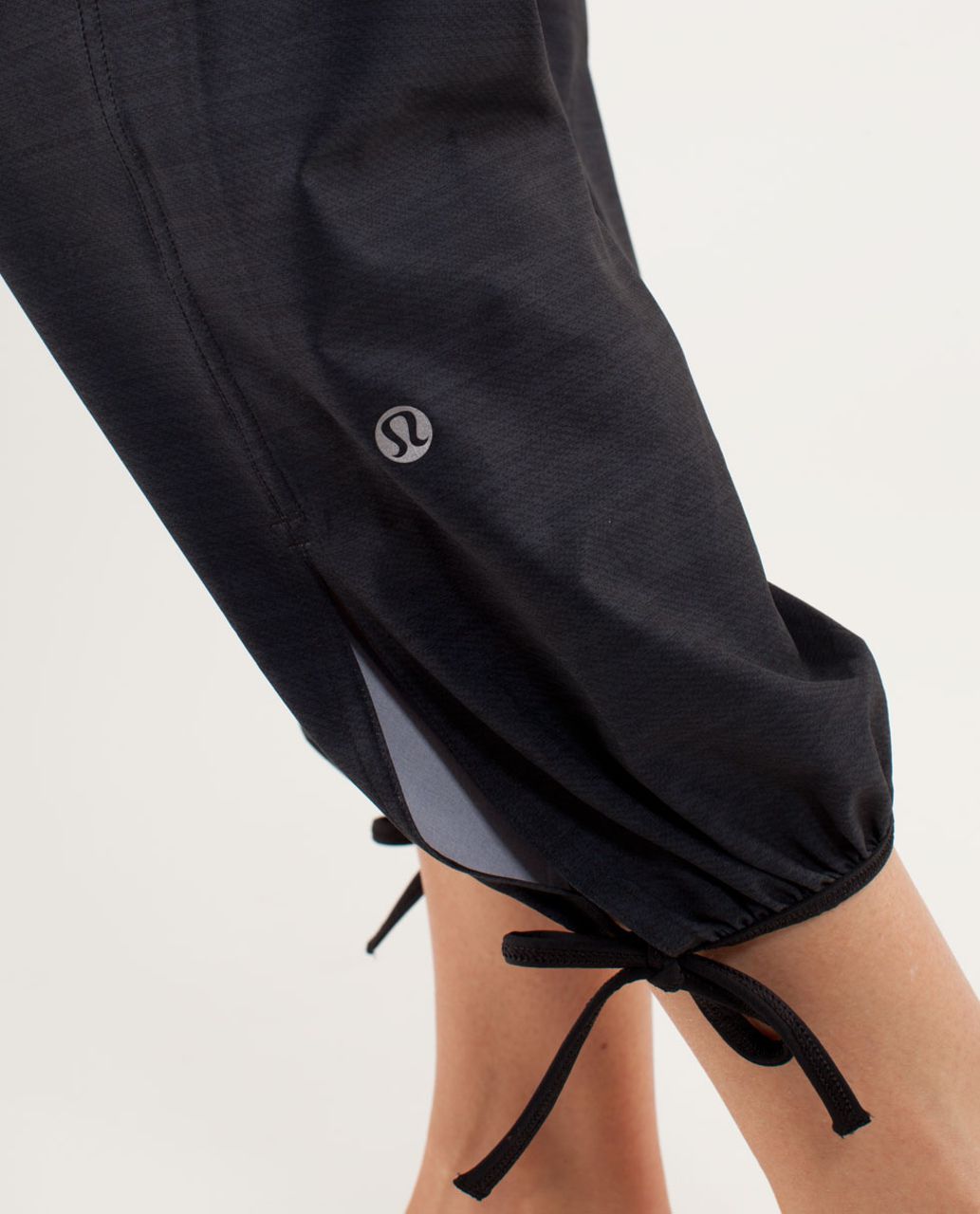 Lululemon Om Pant - Commuter Denim Black / Black