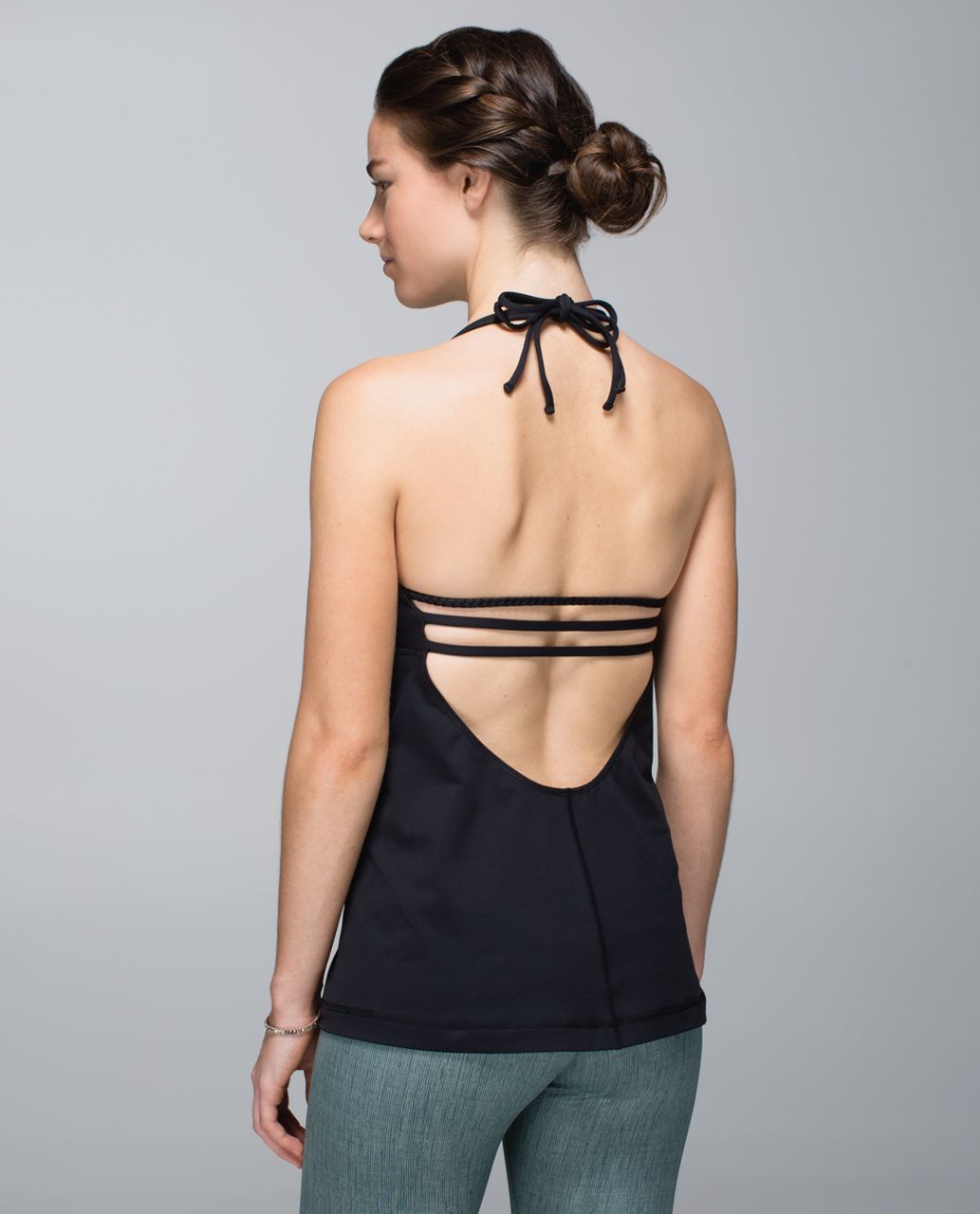 https://storage.googleapis.com/lulu-fanatics/product/10889/1280/lululemon-wandering-yogi-halter-black-0001-56694.jpg