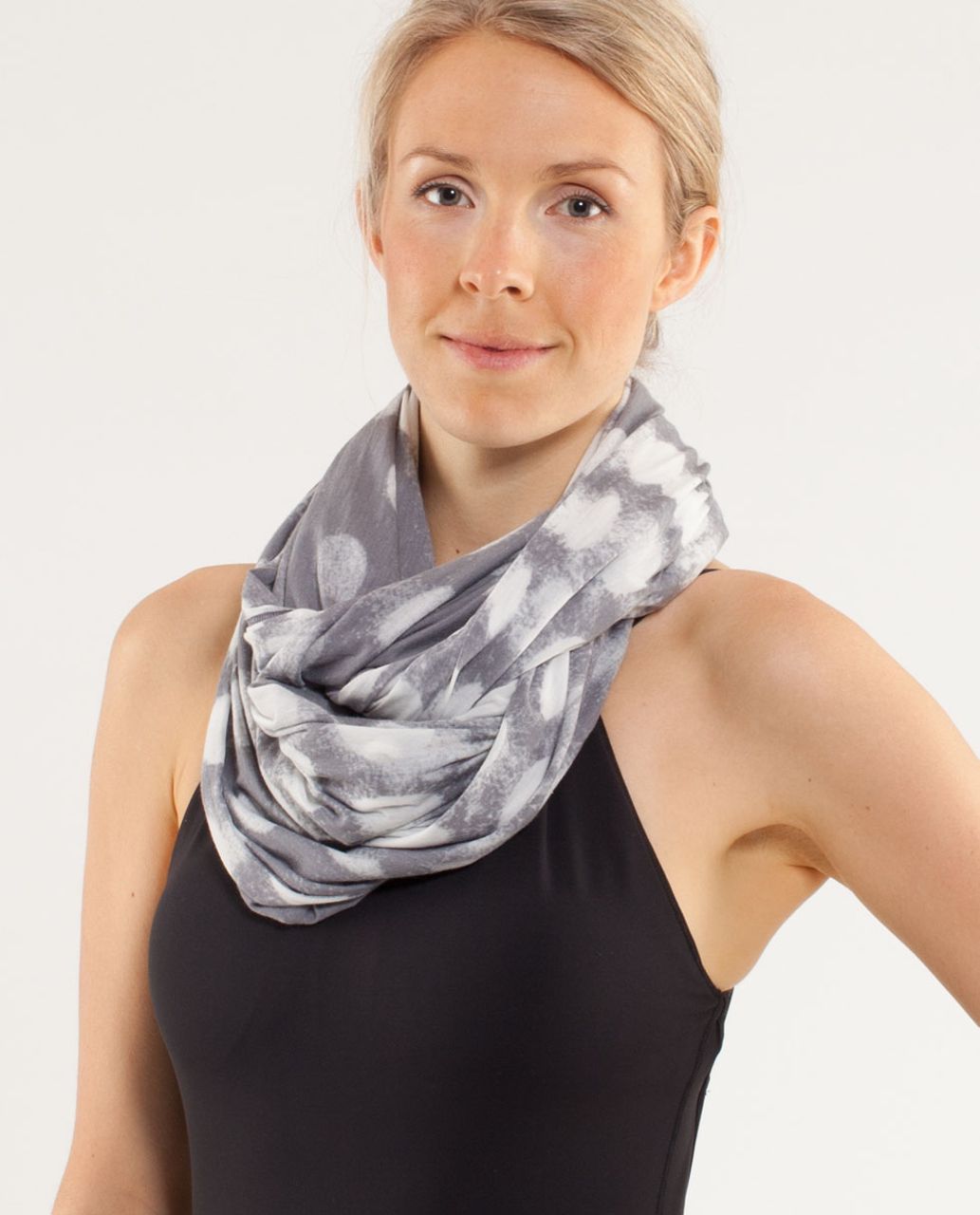 Lululemon Om Your Heart Out Scarf - Seaside Dot Burnout Fossil