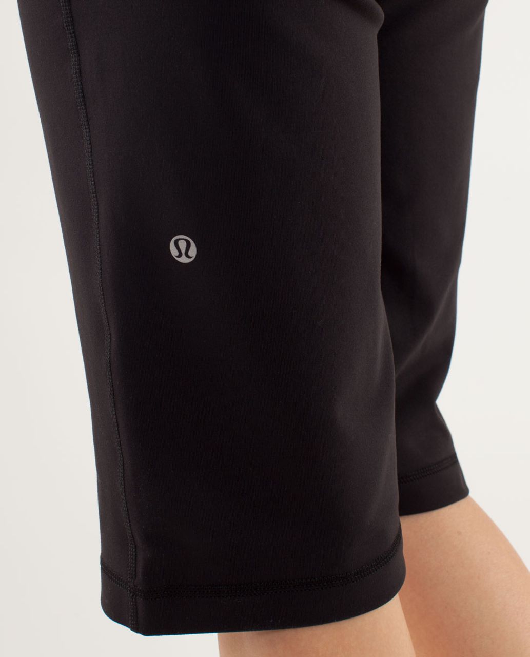 Lululemon Clam Digger II - Black (First Release)