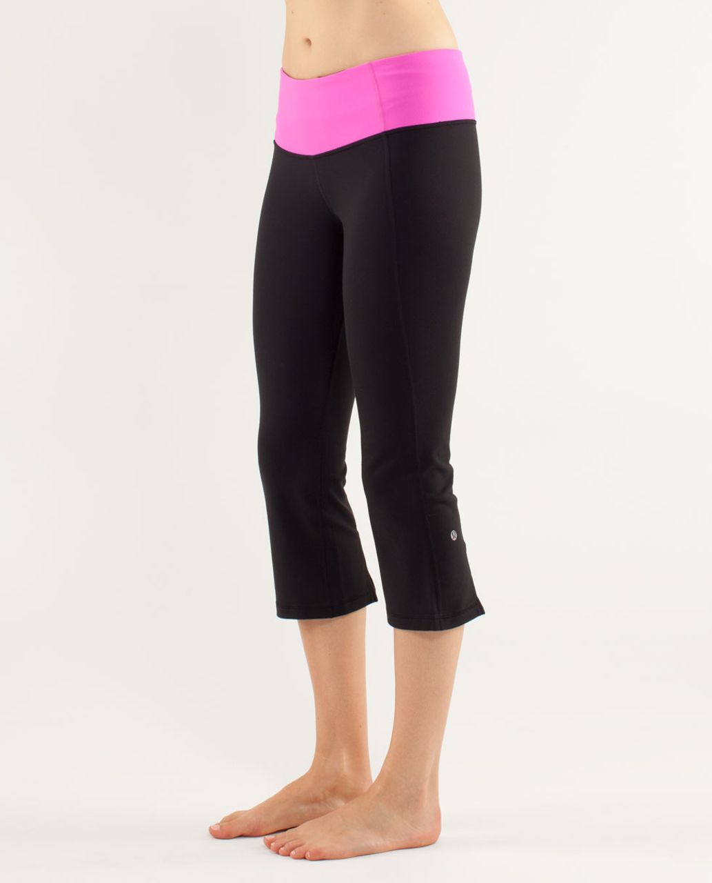 Lululemon Gather & Crow Crop - Black /  Pow Pink