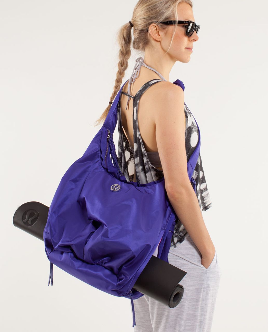 Lululemon Sackasana Bag - Bruised Berry